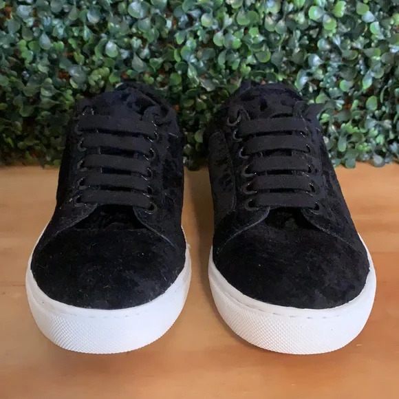 Rebecca Minkoff Velvet Jacquard Sneaker Shoe | Womens Size 7.5 | Black - Picture 5 of 9